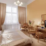 Hotel Savoy & 4*