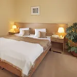 Hotel Savoy &